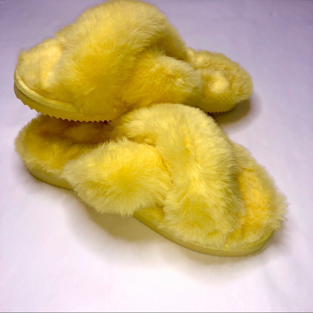 New Michael Kors Yellow Lala Faux Fur Slippers - Picture 6 of 11